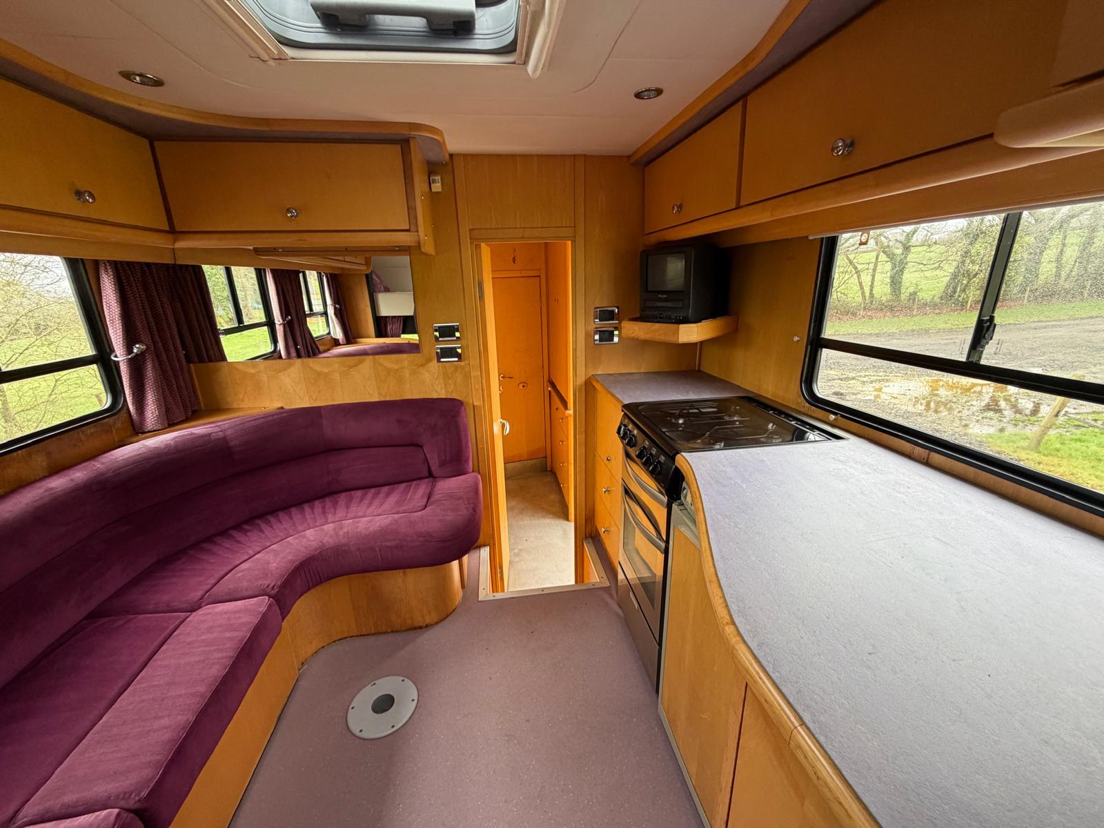 Whittaker 14-tonne 4 large stall 4 berth luxury horsebox