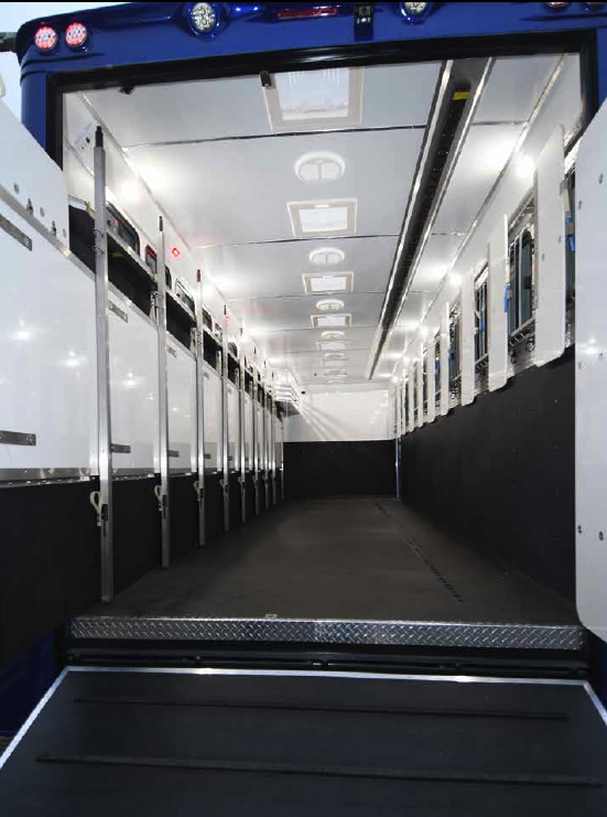 New build 26-tonne Mercedes-Benz 11-stall Work Truck