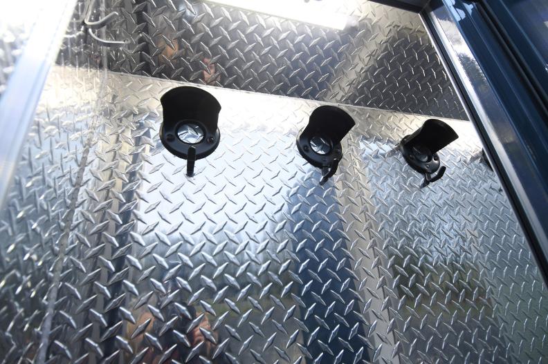 New-build Luxury 12-tonne DAF EQ-built horsebox. 4-stall / 6 berth