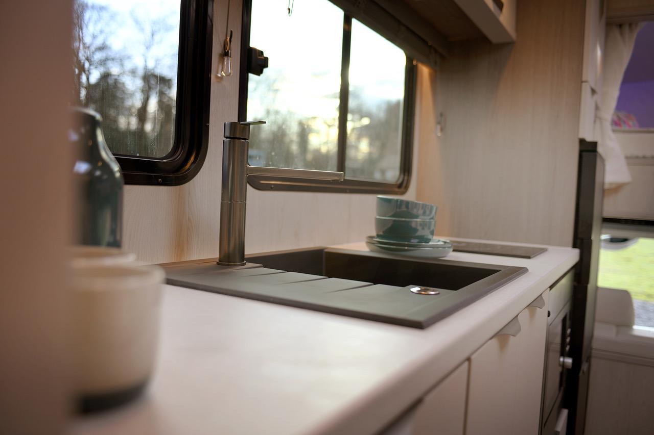 New-build Luxury 12-tonne DAF EQ-built horsebox. 4-stall / 6 berth