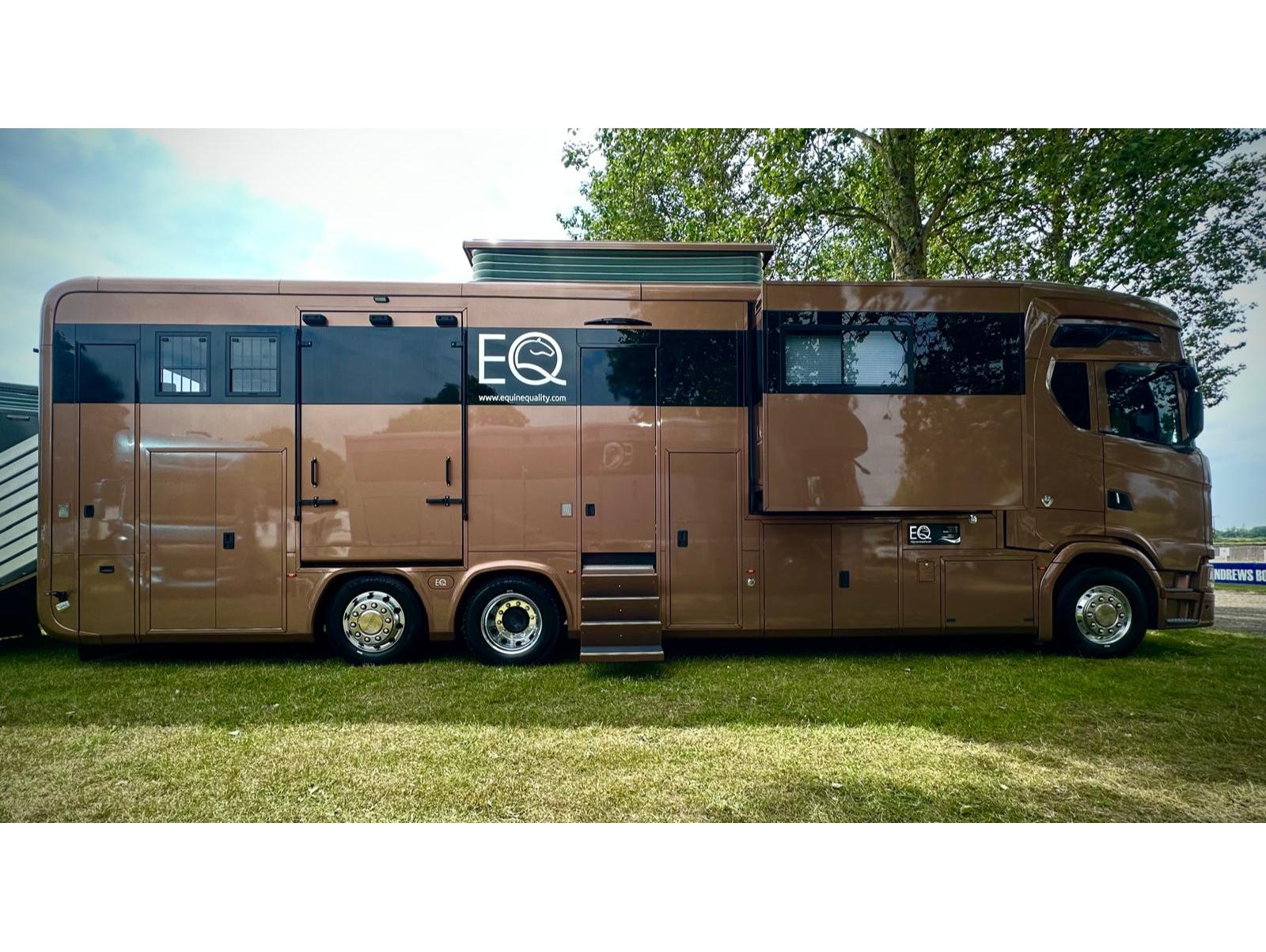 New build Scania Premium Luxury 26-tonne EQ-built horsebox. 5 stall / 6 berth