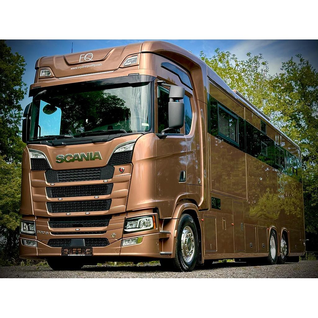 New build Scania Premium Luxury 26-tonne EQ-built horsebox. 5 stall / 6 berth